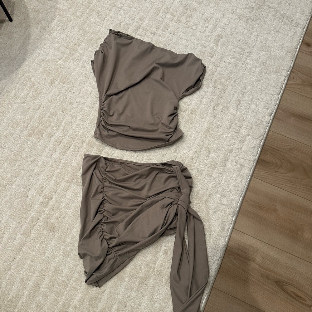 Two-Piece Ruched Bikini Set — Taupe